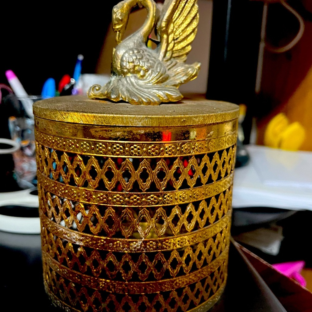 VINTAGE TOILET PAPER COVER